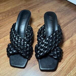 Anne Klein Iflex Misty Black Braided Crisscross Strap Heels Sandals- Size 8